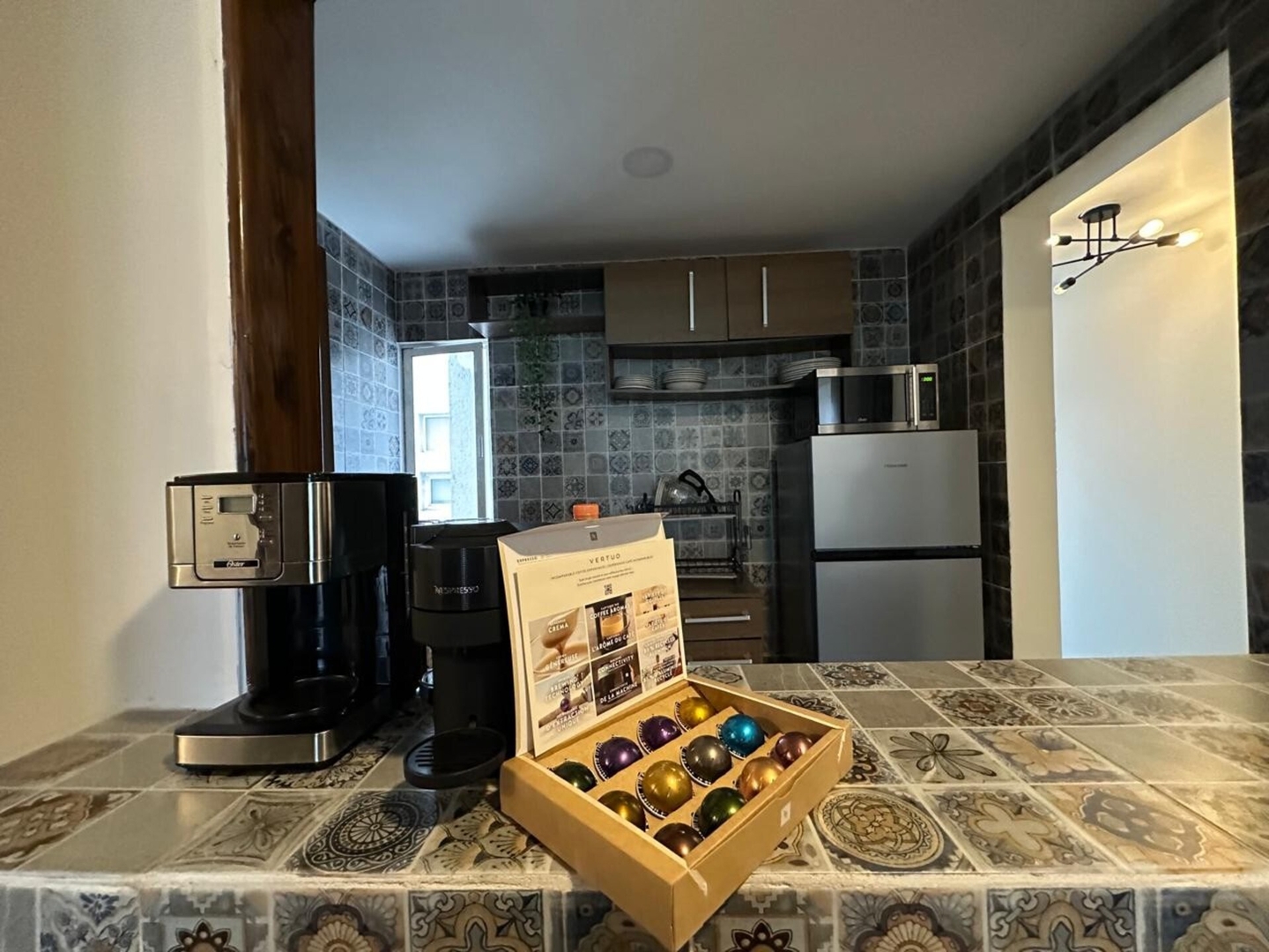 Top located 4Br Apt within meters of El Angel w/ac 21 kasavahomes.com
