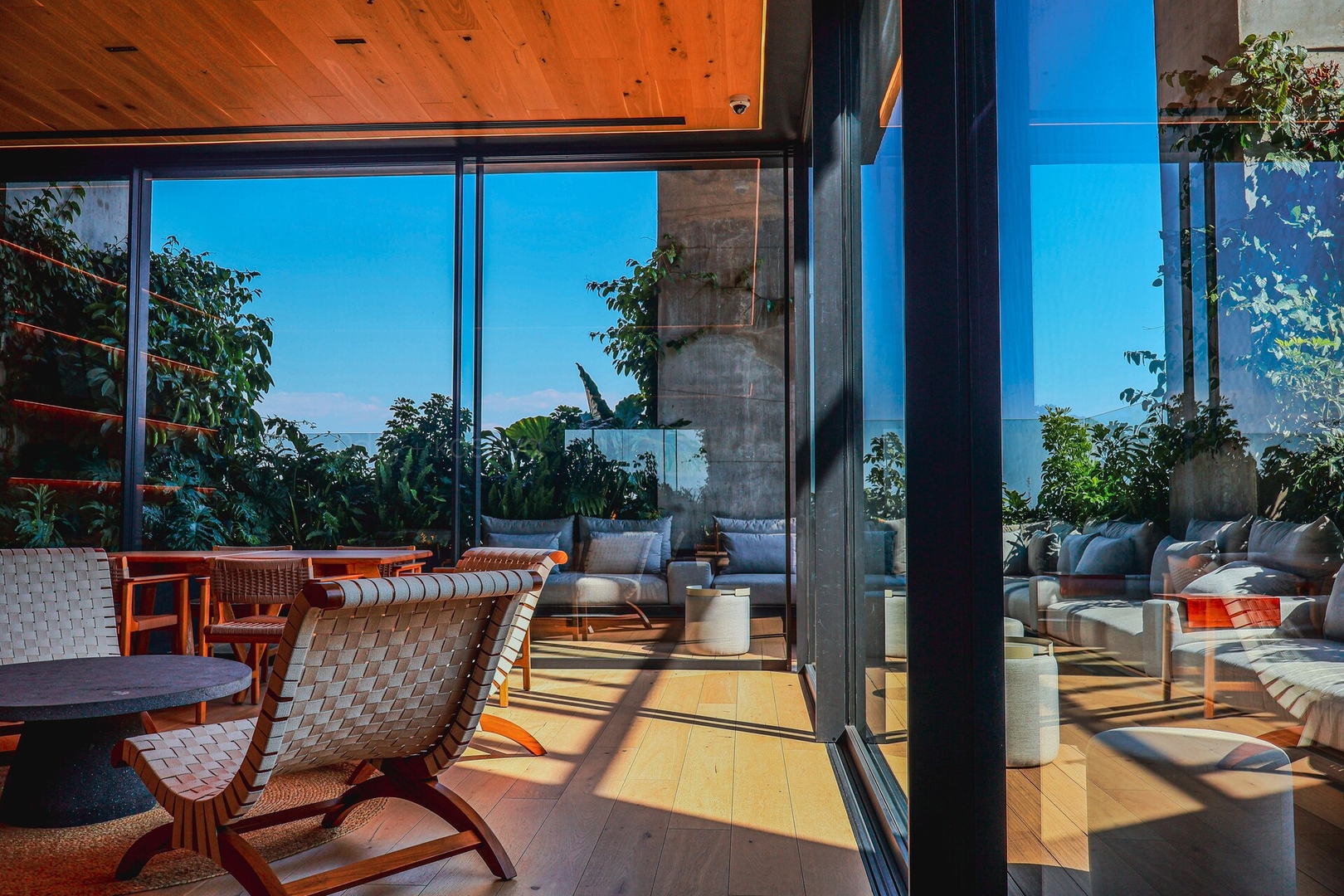 Reforma Views @UniversityTower Trendy “CondoHotel” 46 kasavahomes.com