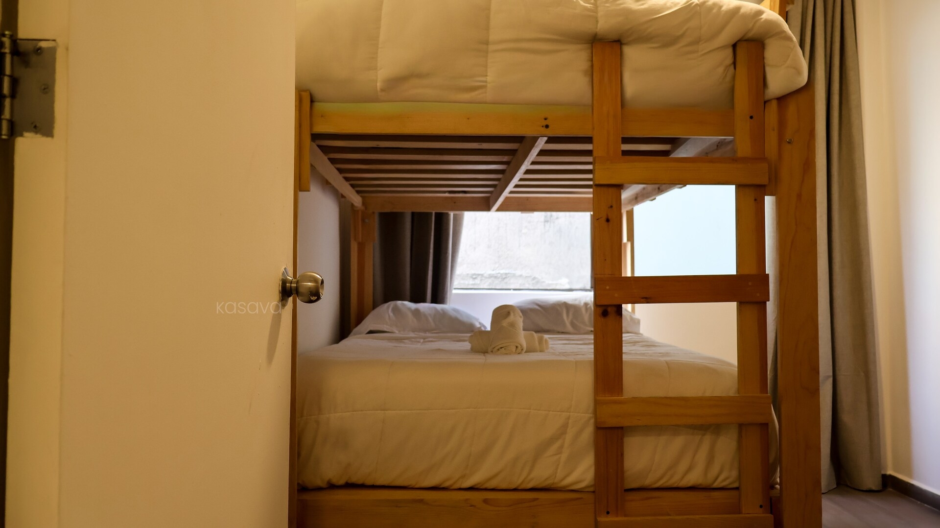 Kasava's Getaway to CDMX — depa en Alfonso Reyes 80 kasavahomes.com