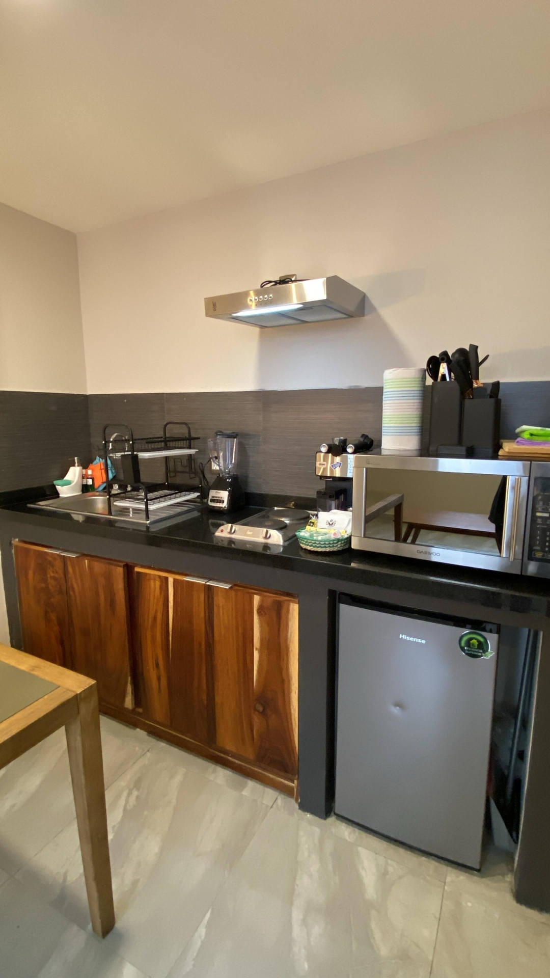 Cozy Modern Living with Prime Location 9 kasavahomes.com