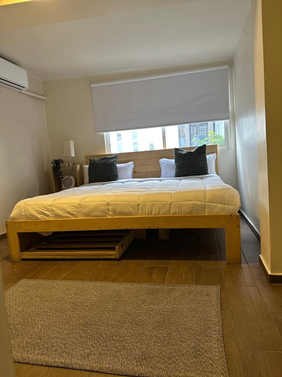 Top location Apt with A/C 14 kasavahomes.com