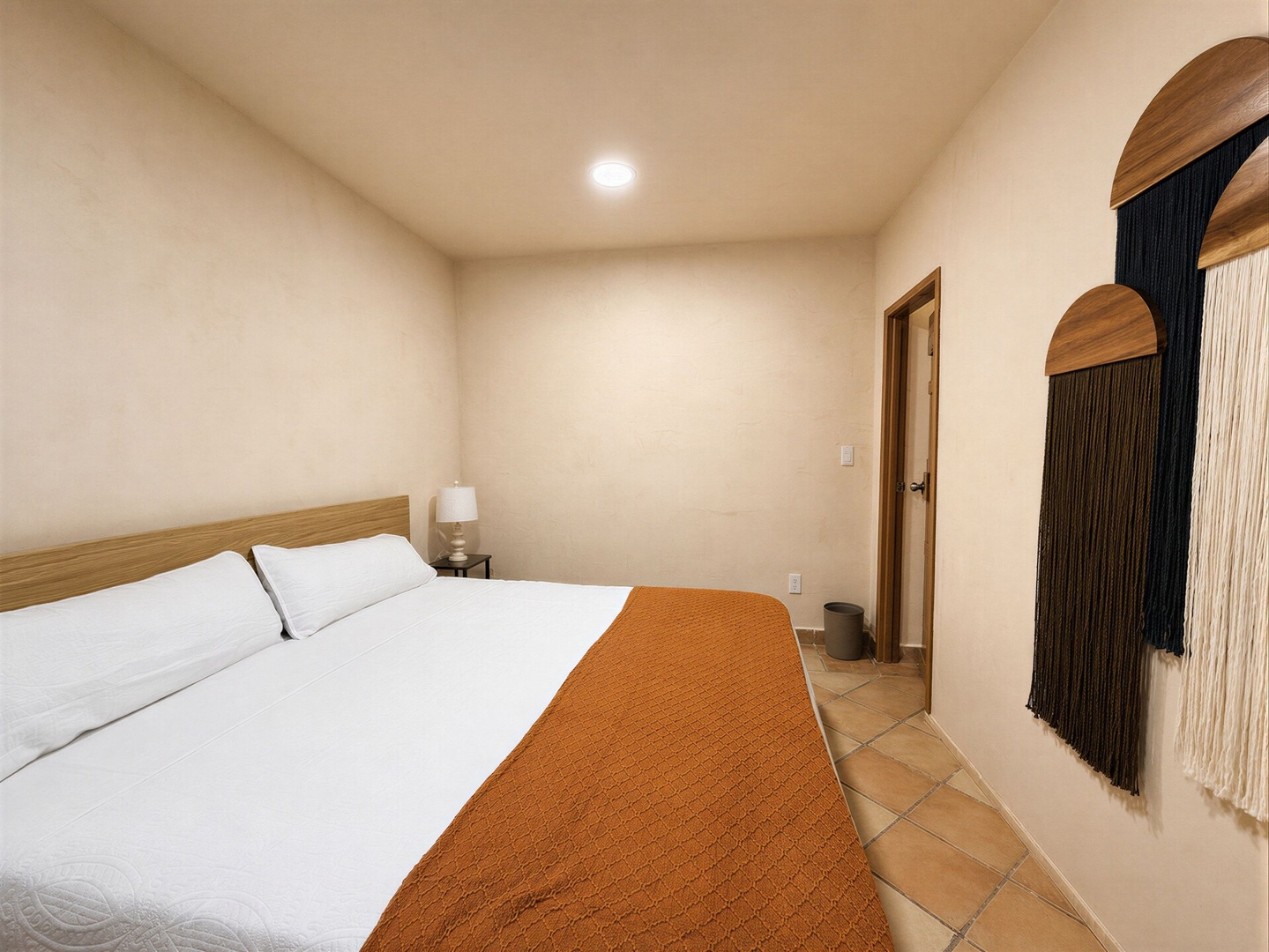 Design-Led Roma House · 8 BR, Sleeps 16 27 kasavahomes.com