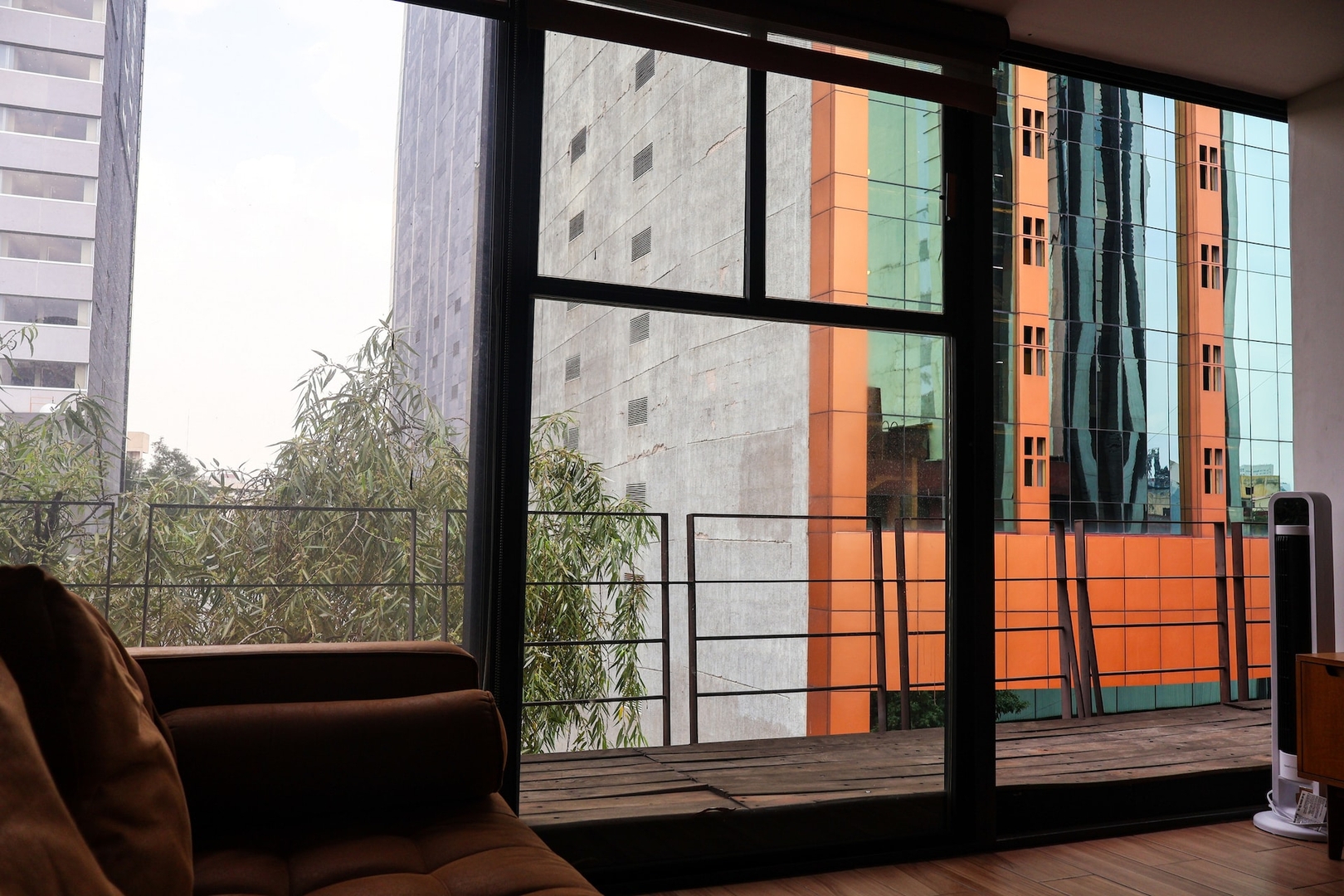 Kasava's Urbane Flat for 8 28 kasavahomes.com