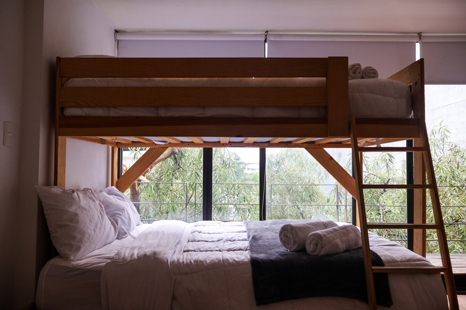 Kasava's Urbane Flat for 8 9 kasavahomes.com