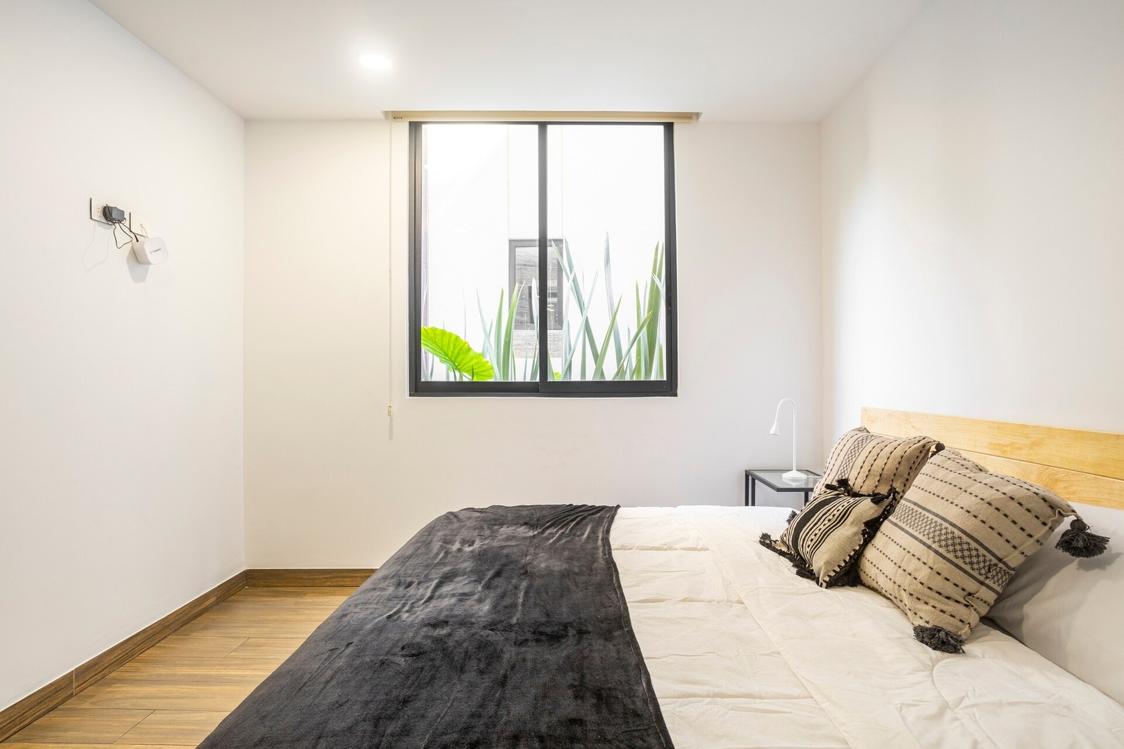 Inviting 3-BR Flat in Condesa + Gym & Parking 1 kasavahomes.com