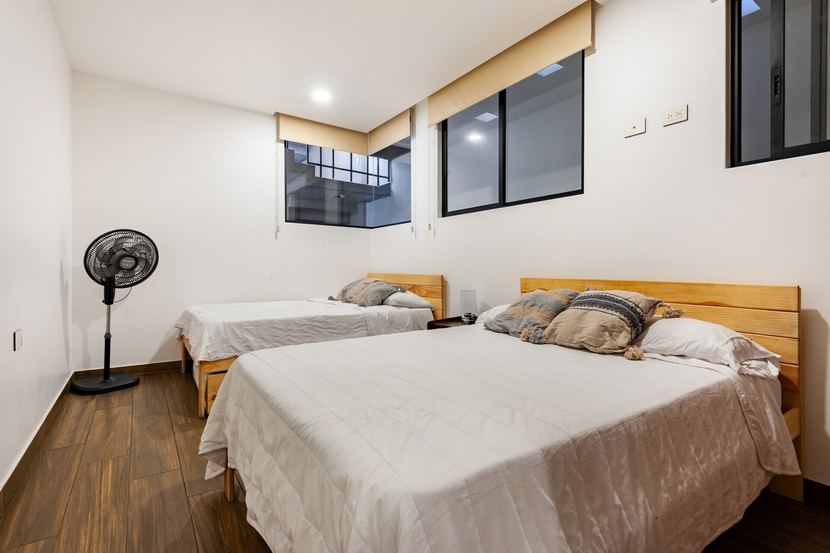 Modern & Fully Equipped Apartment in Condesa w/Gym 24 kasavahomes.com