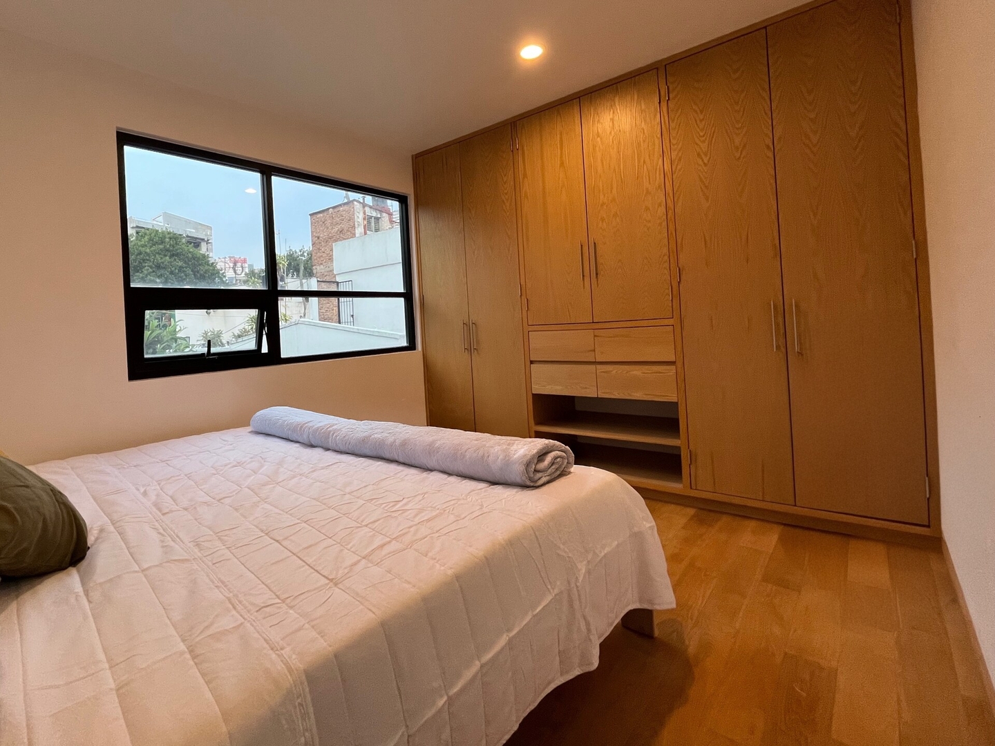 Spacious 5-Bedroom Roma Norte Residence 1 kasavahomes.com