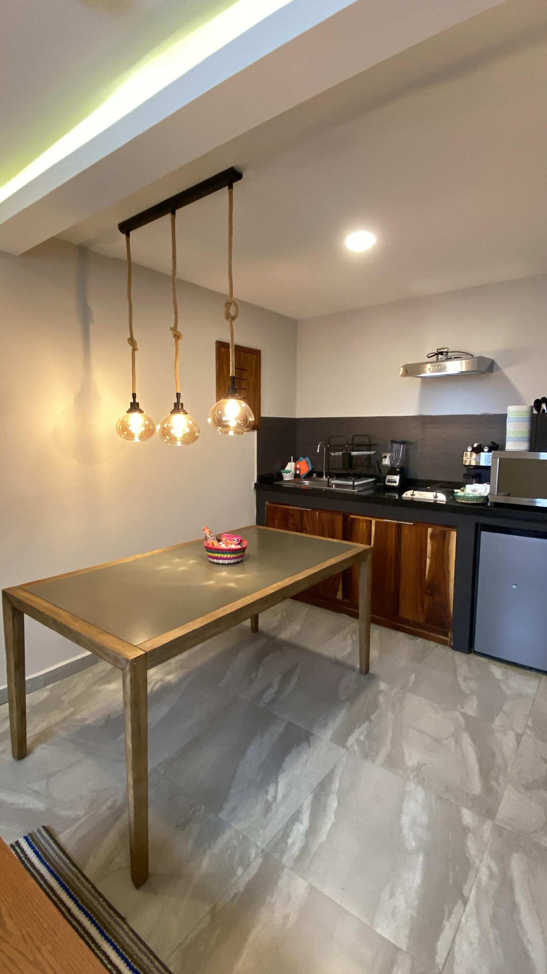 Cozy Modern Living with Prime Location 3 kasavahomes.com