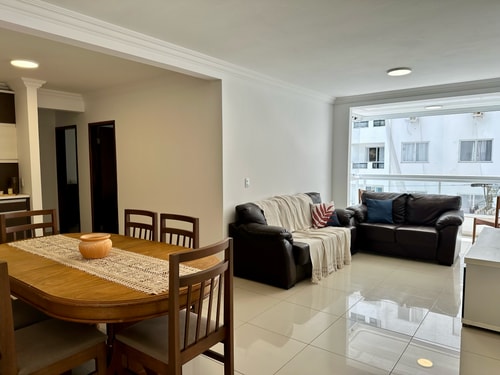 Amplo quadra mar para 6 pessoas