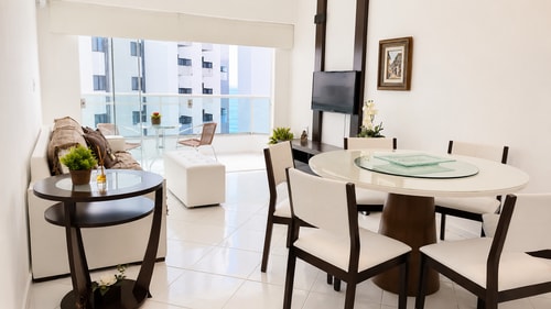 Quadra mar com vista parcial para 5 pessoas