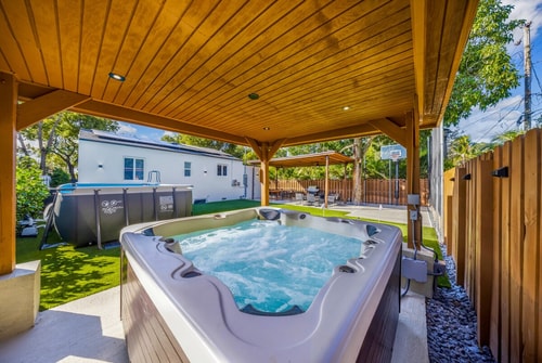 New Design Dist Gem:Pool,HotTub,Minigolf,Nespresso