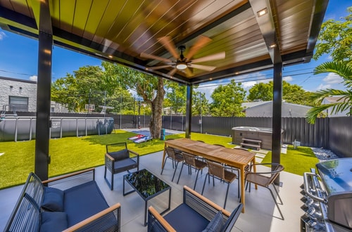 New Design Dist Escape:Pool| HotTub|Basketball Ct