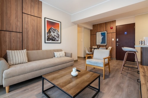 geko | Alpine _2BR in Miraflores near Kennedy park