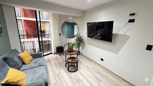 Geko|Cozy 2BR w/Balcony & Sunlit Living Near Beach