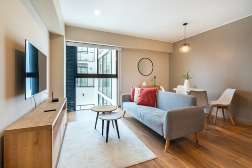 Geko | Warm Minimalist 2BR Steps from Kennedy Park