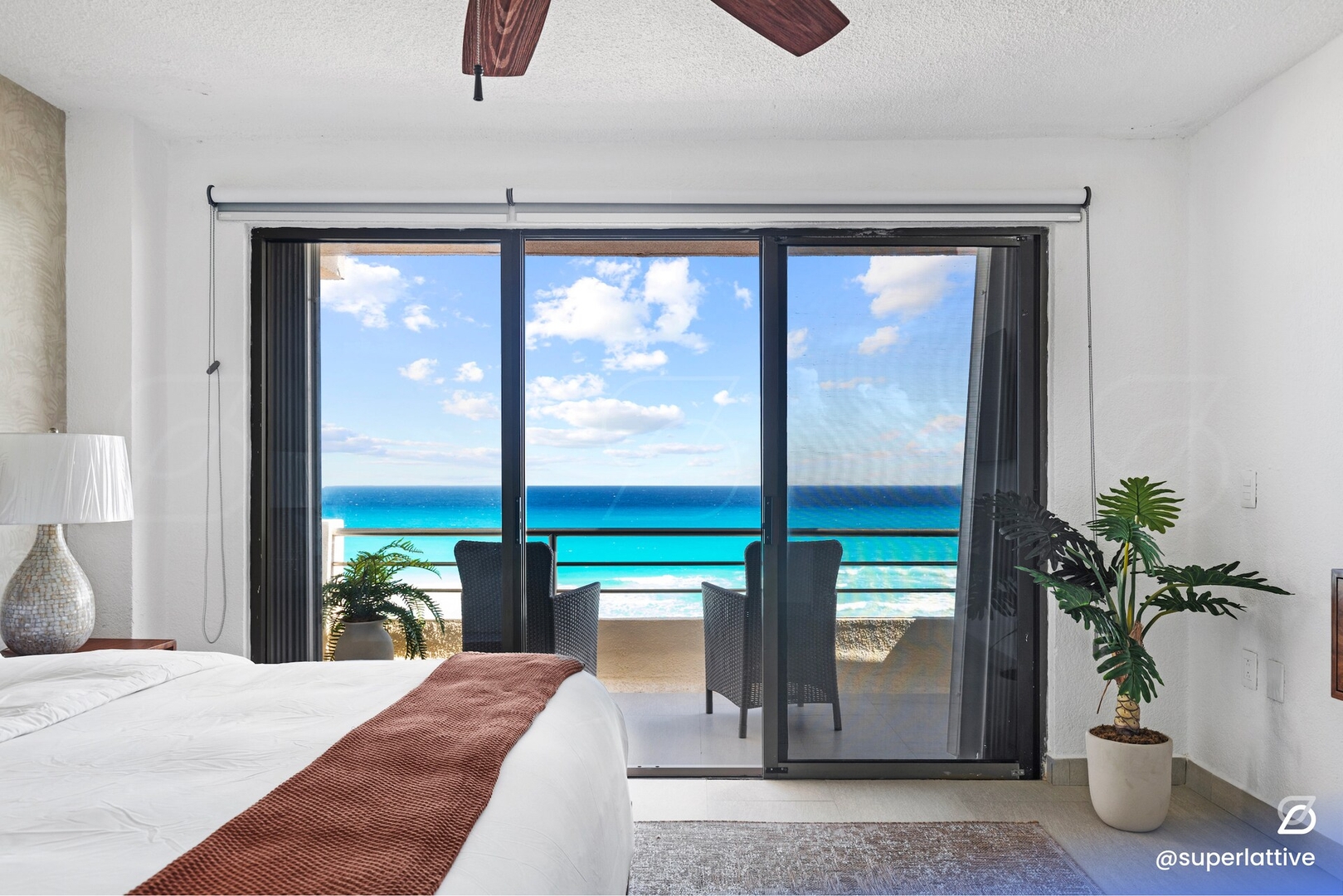 Amazing 2B Ocean and beach view in the hotel area 38 Airbnb Property Manager Cancun