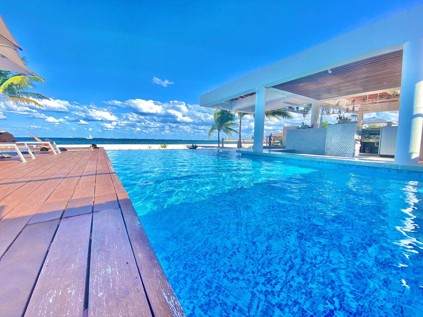 Deluxe Condo w/Private Beach and Top Amenities 51 Airbnb Property Manager Cancun