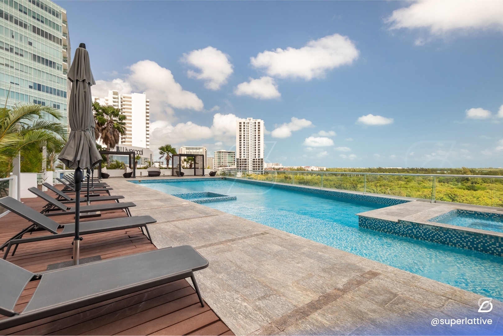 Modern 2B Condo w/Great View and perfect Location! 18 Airbnb Property Manager Cancun