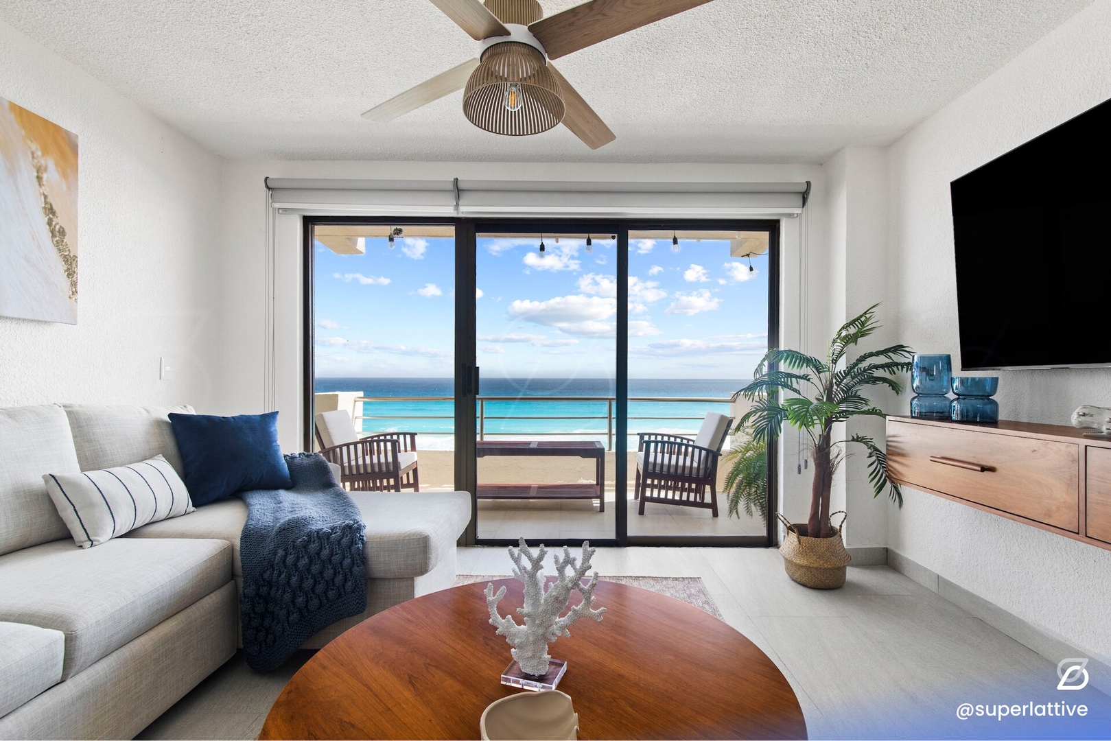 Amazing 2B Ocean and beach view in the hotel area 12 Airbnb Property Manager Cancun