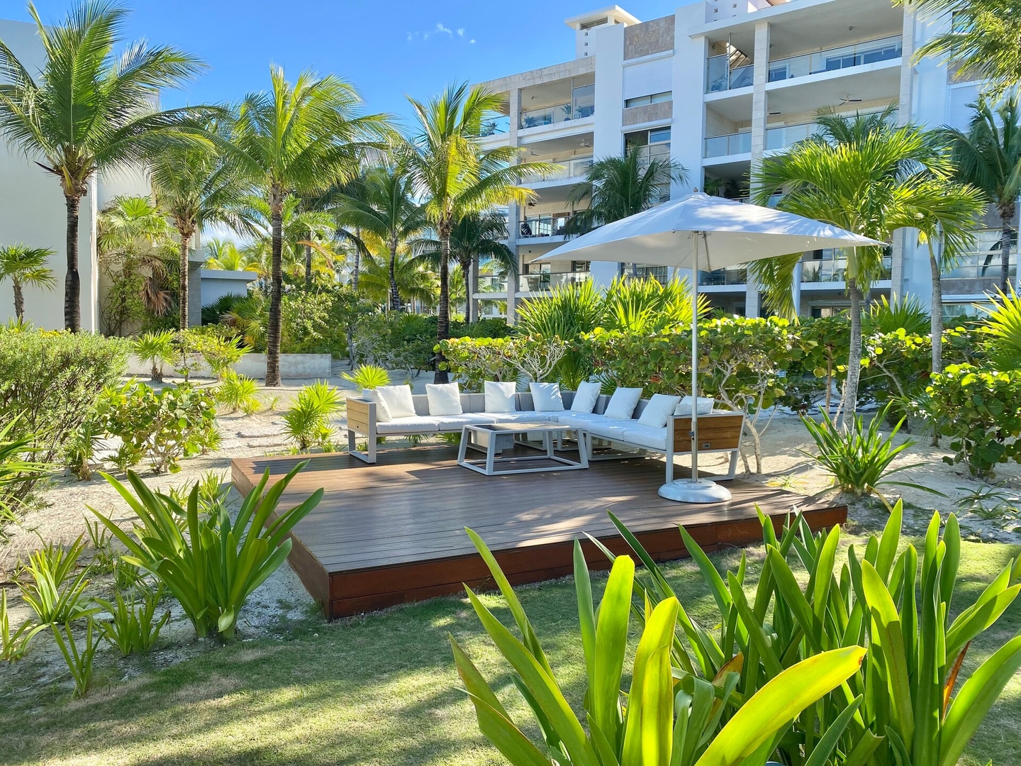 Deluxe Condo w/Private Beach and Top Amenities 53 Airbnb Property Manager Cancun