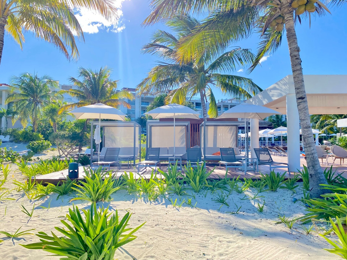 Deluxe Condo w/Private Beach and Top Amenities 56 Airbnb Property Manager Cancun