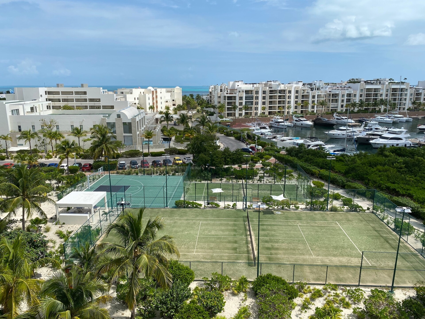 Deluxe Condo w/Private Beach and Top Amenities 68 Airbnb Property Manager Cancun