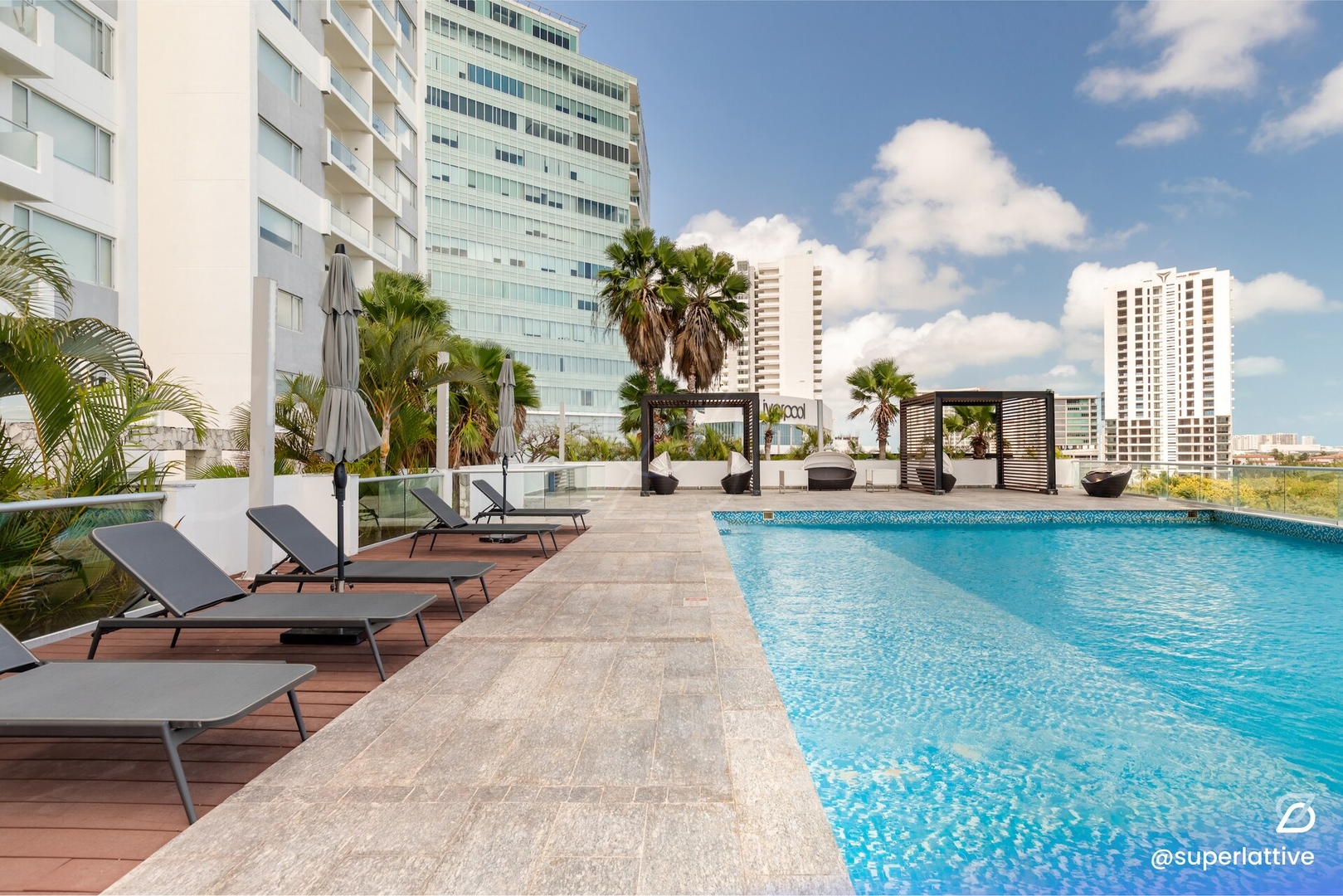 Modern 2B Condo w/Great View and perfect Location! 2 Airbnb Property Manager Cancun