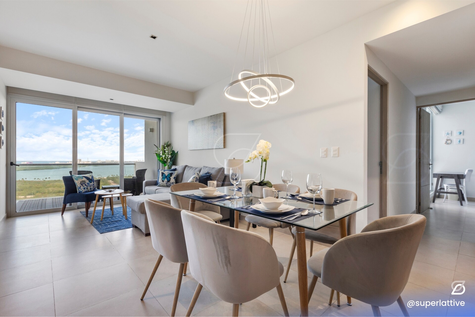Modern 2B Condo w/Great View and perfect Location! 0 Airbnb Property Manager Cancun