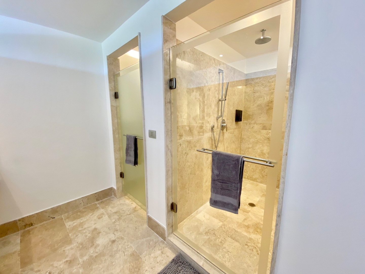 Deluxe Condo w/Private Beach and Top Amenities 42 Airbnb Property Manager Cancun