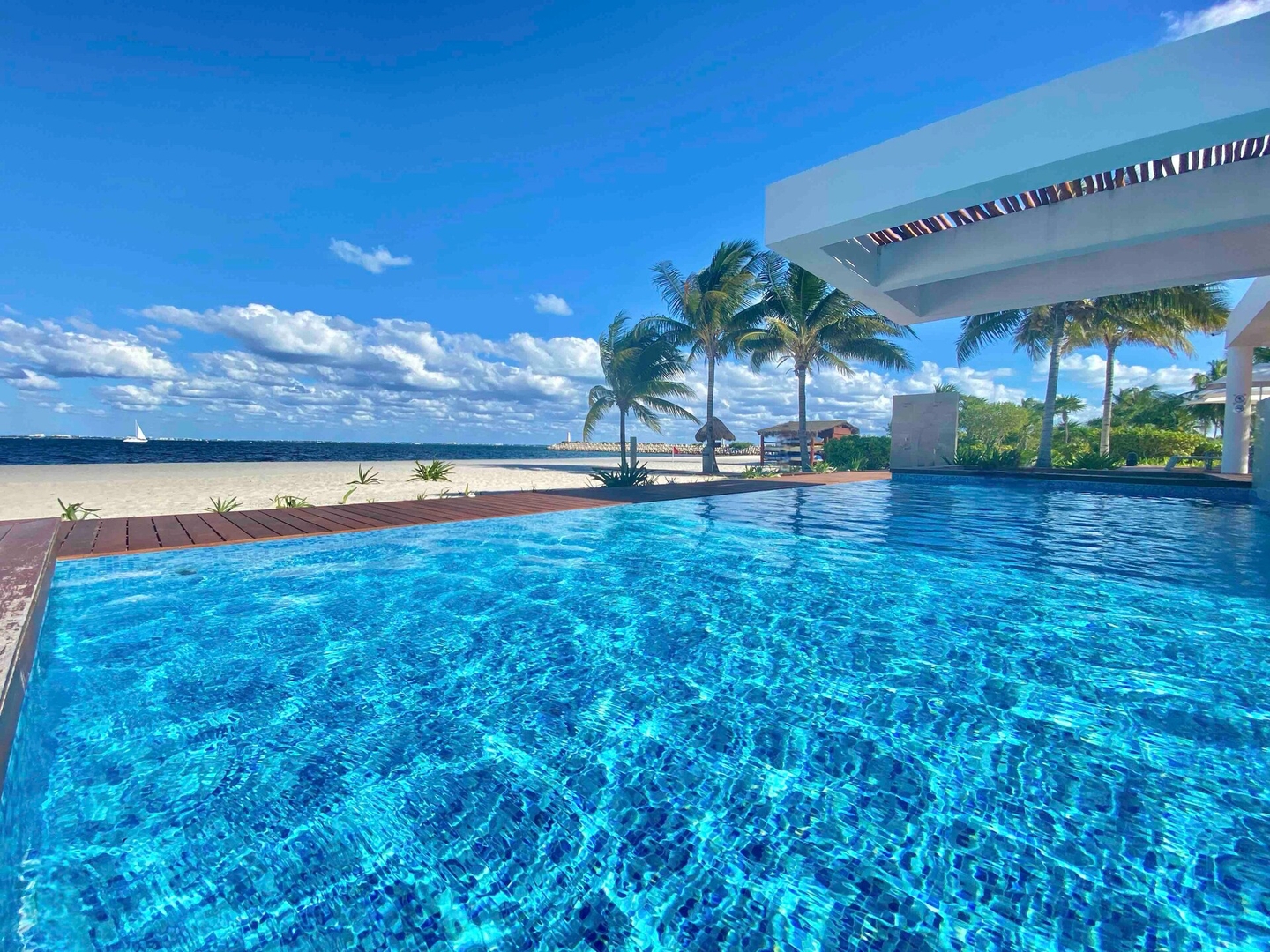 Deluxe Condo w/Private Beach and Top Amenities 1 Airbnb Property Manager Cancun