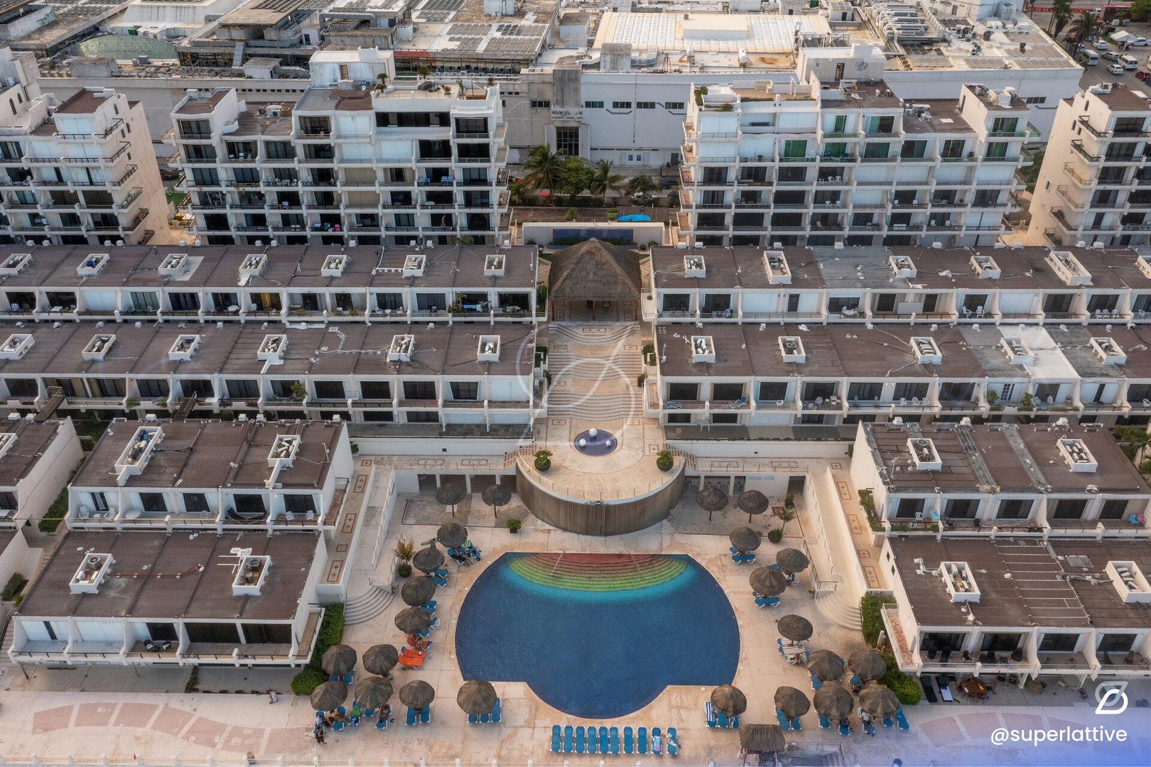 Amazing 2B Ocean and beach view in the hotel area 66 Airbnb Property Manager Cancun