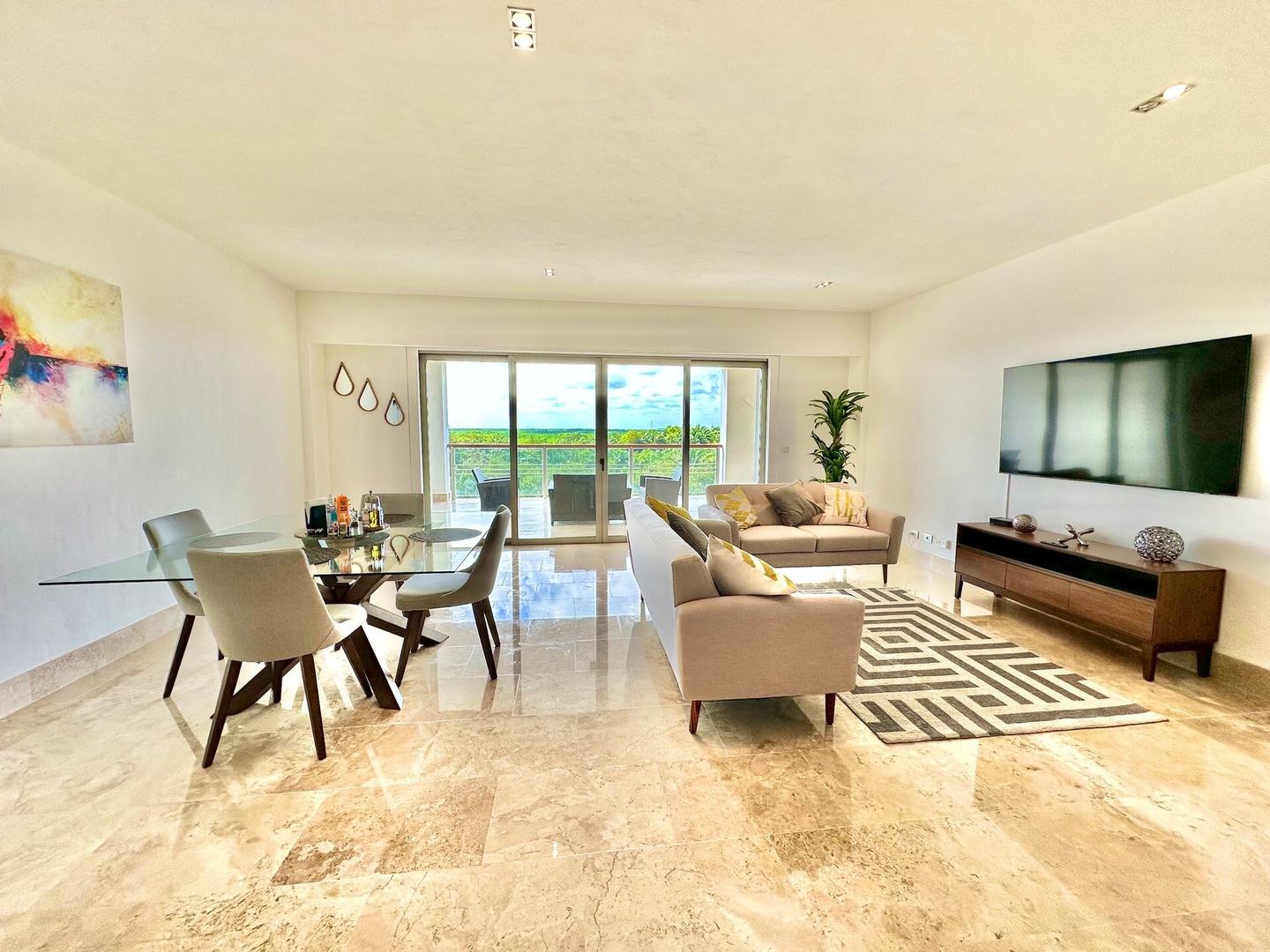 Deluxe Condo w/Private Beach and Top Amenities 5 Airbnb Property Manager Cancun