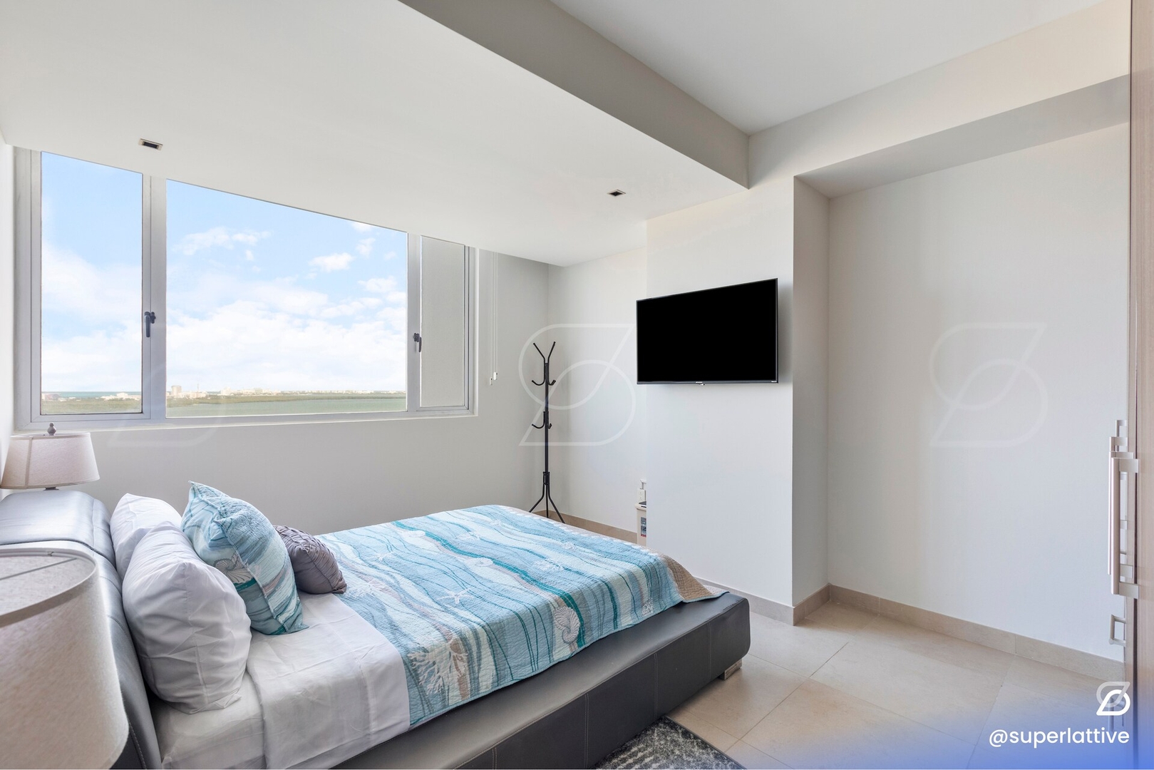 Modern 2B Condo w/Great View and perfect Location! 36 Airbnb Property Manager Cancun