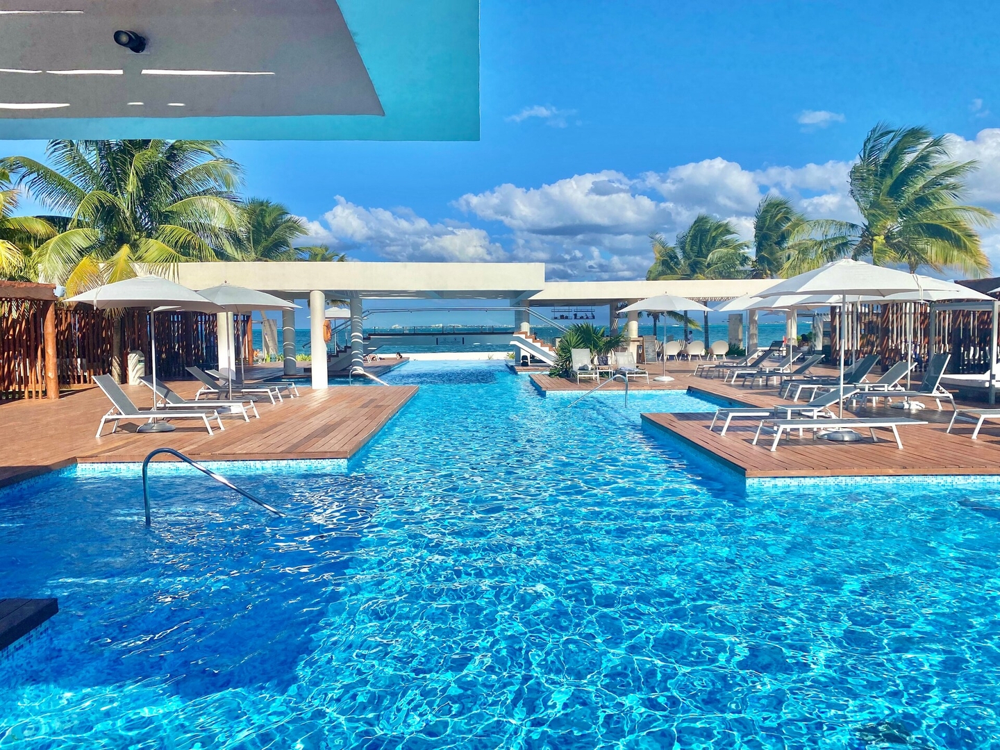 Deluxe Condo w/Private Beach and Top Amenities 38 Airbnb Property Manager Cancun