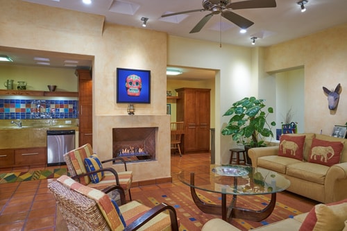 CASA BOVEDACentric, beautiful-Colonial 3-bed home