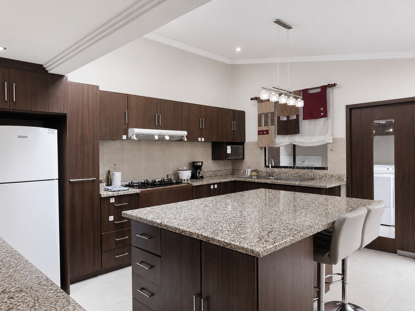 Zona Centro, Cuenca | Casa Amplia + Garaje | 10 - imagen 43