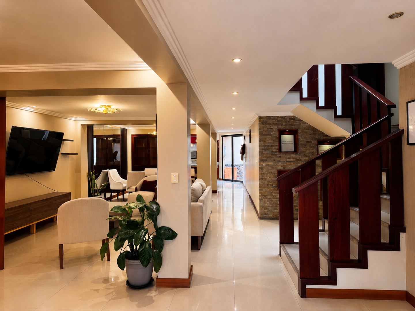 Zona Centro, Cuenca | Casa Amplia + Garaje | 10 - imagen 19