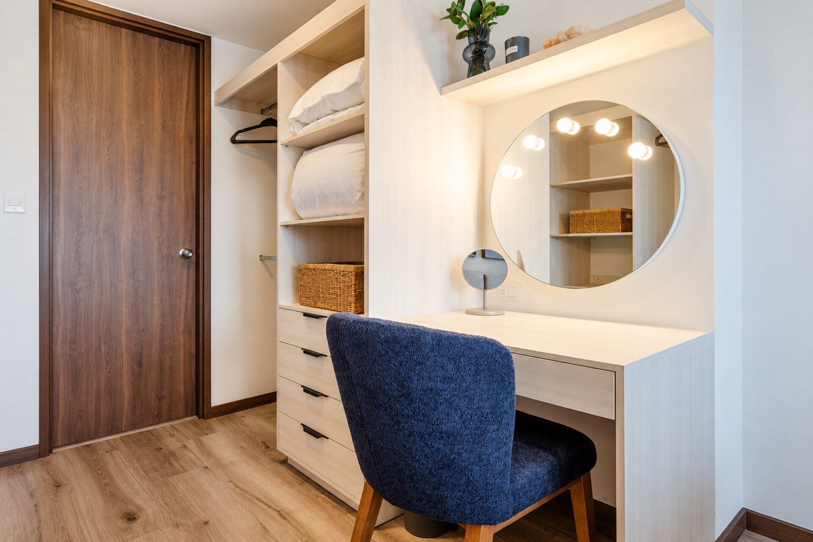 Del Río | King Suite • Scenic Balcony - imagen 28