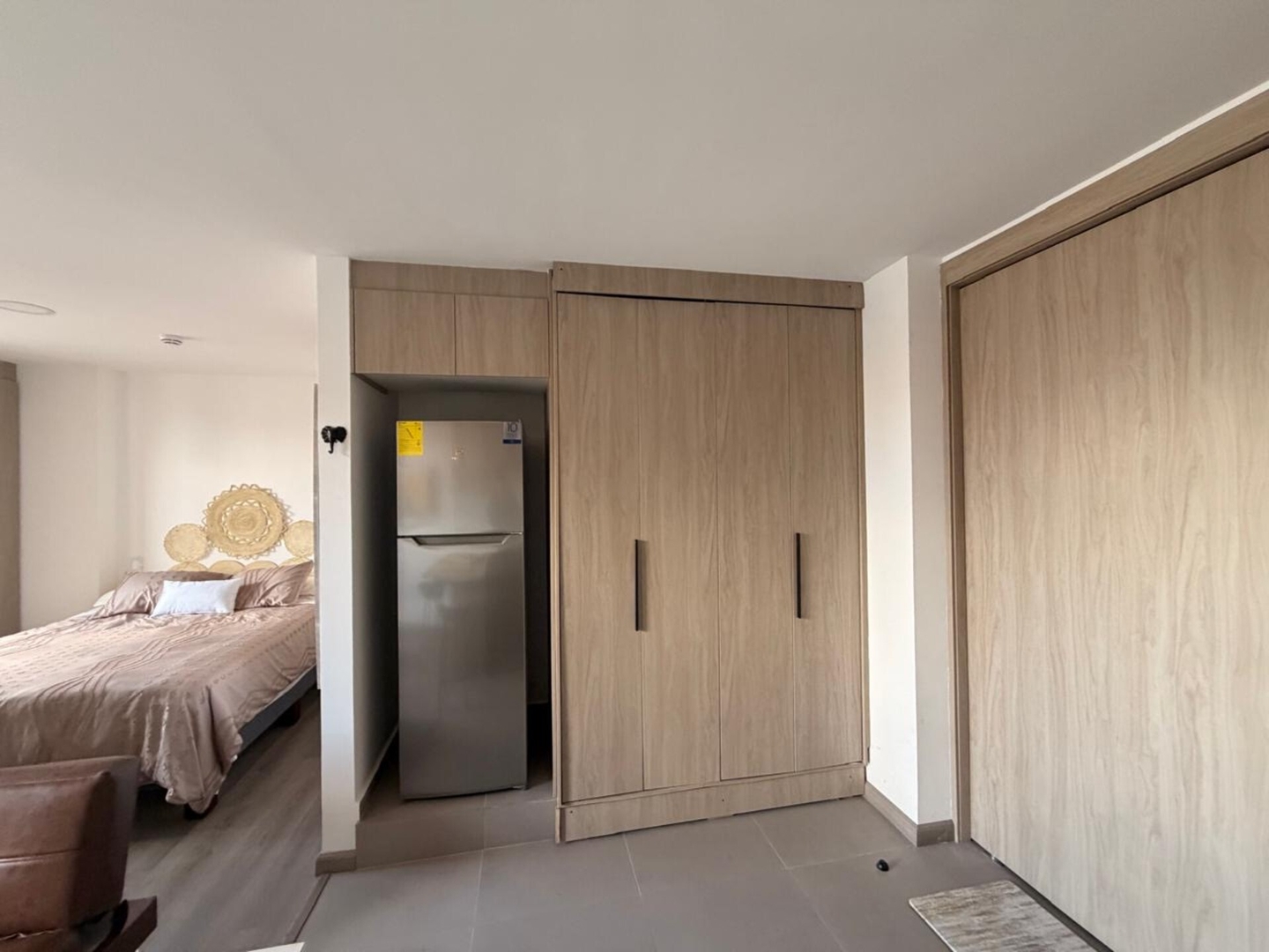 Loft Ejecutivo Moderno | Balcón & Vista - imagen 13