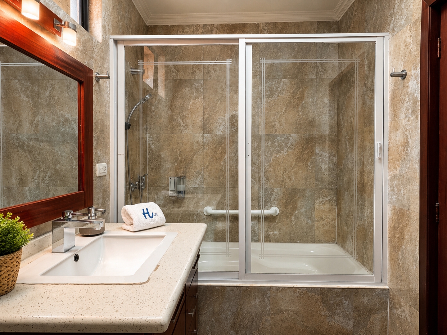 Zona Centro, Cuenca | Casa Amplia + Garaje | 10 - imagen 25