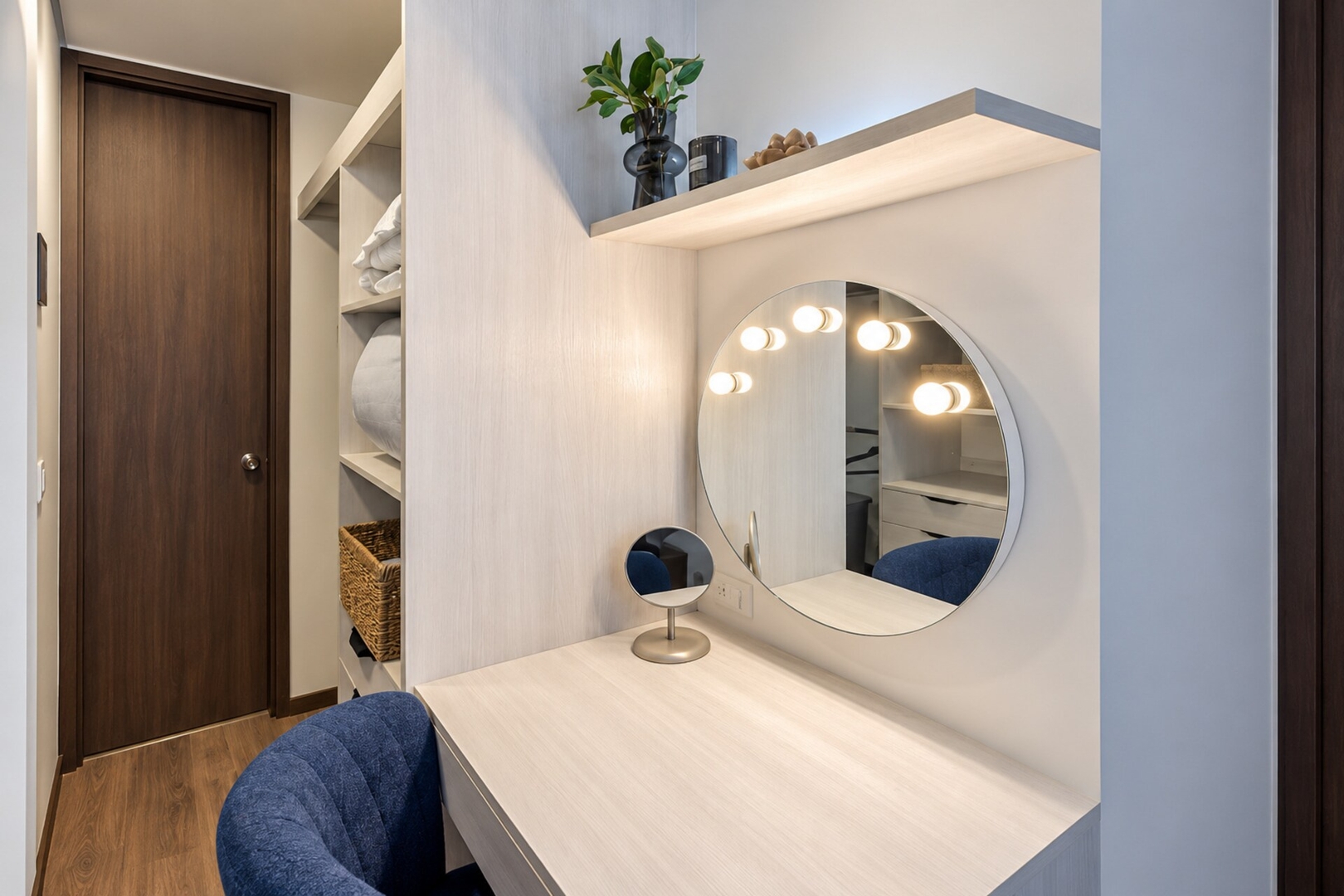 Del Río | King Suite • Scenic Balcony - imagen 25
