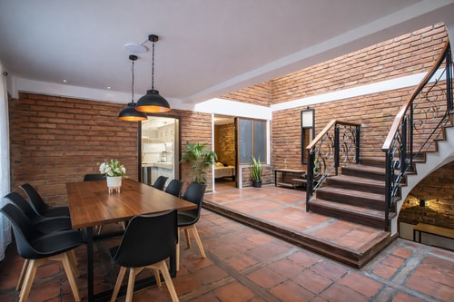 La Herrería Moderna: Un Oasis Industrial en Cuenca