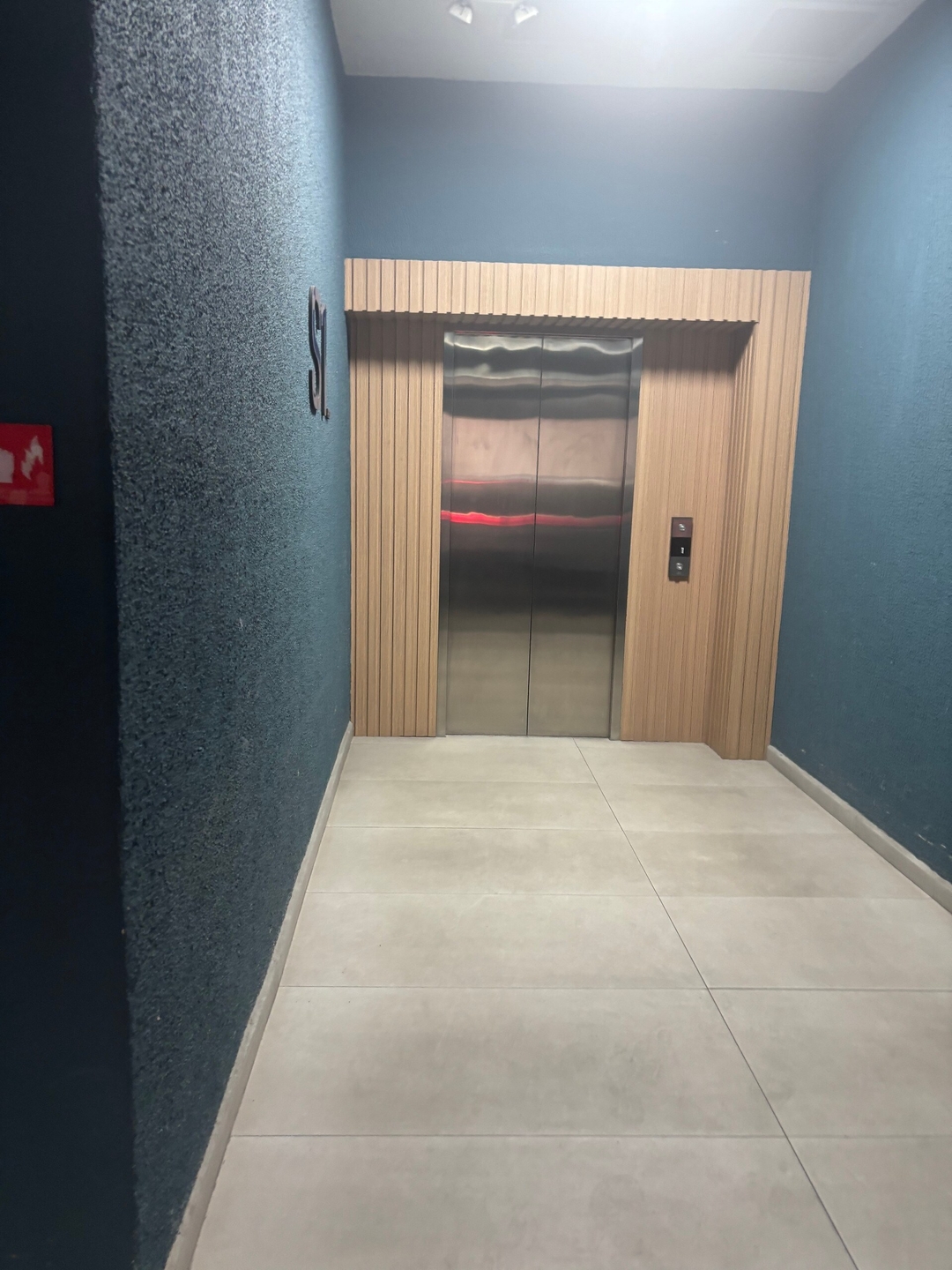 Loft Ejecutivo Moderno | Balcón & Vista - imagen 16