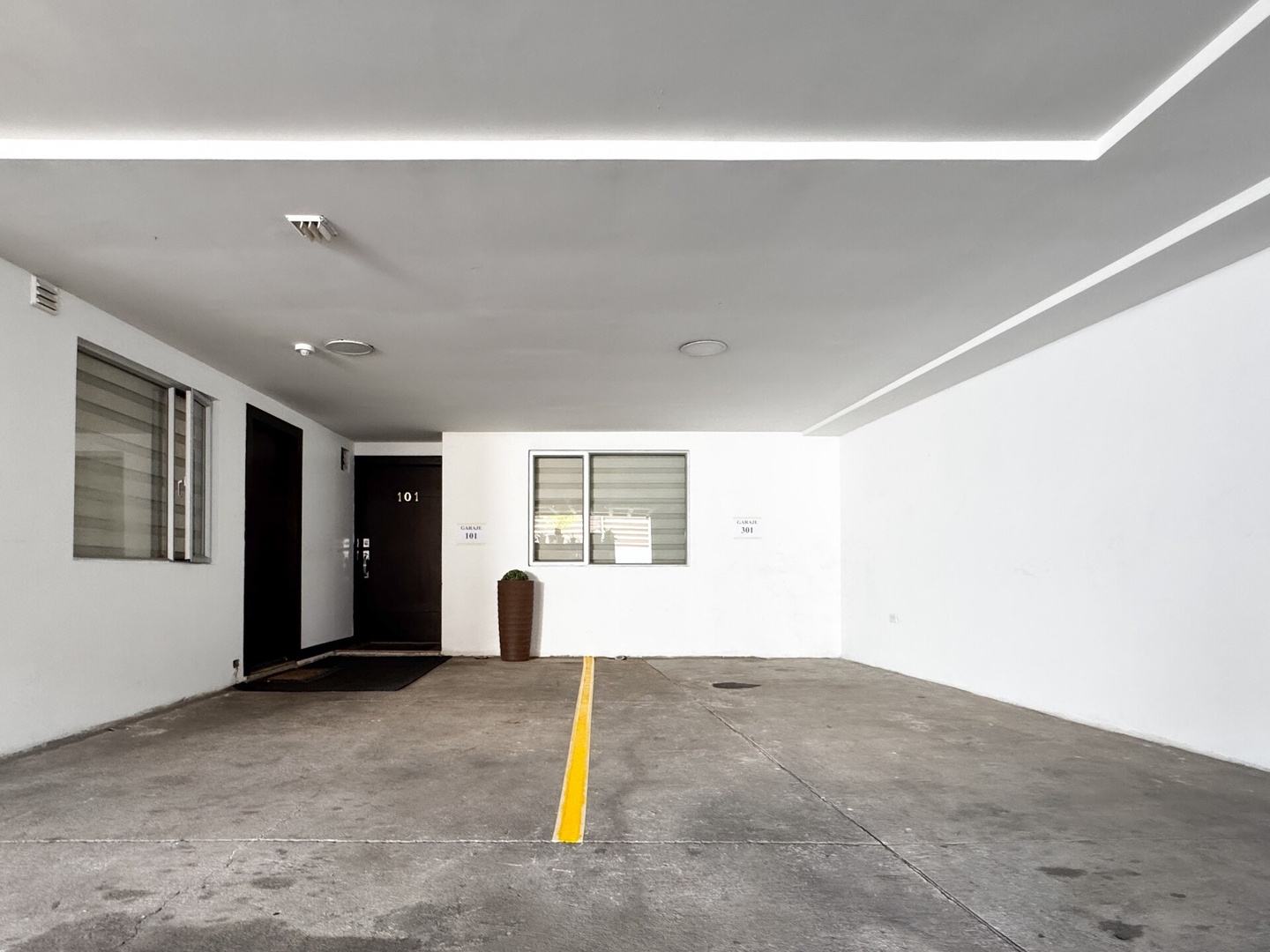 Duplex con Terraza Exclusiva en Plaza Soleil - imagen 23
