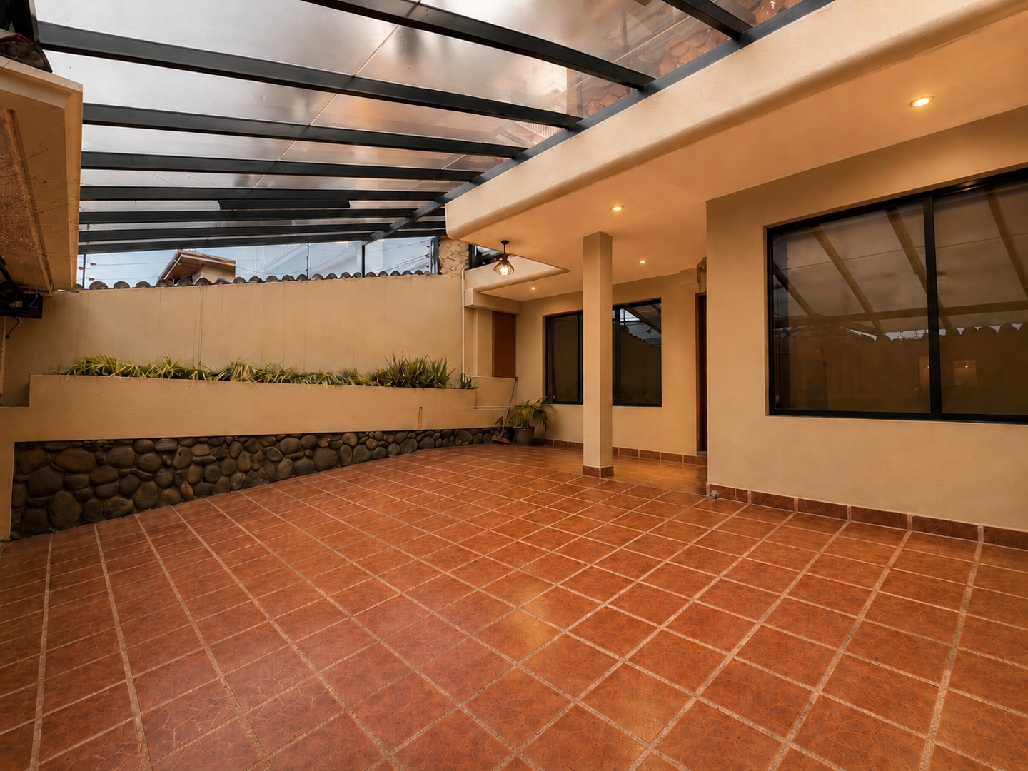 Zona Centro, Cuenca | Casa Amplia + Garaje | 10 - imagen 21