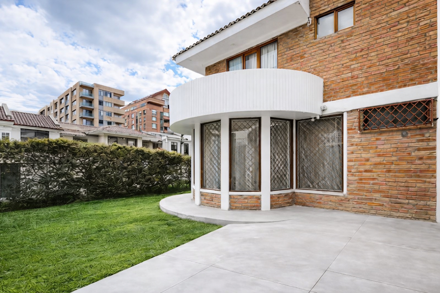 La Herrería Moderna: Un Oasis Industrial en Cuenca - imagen 23