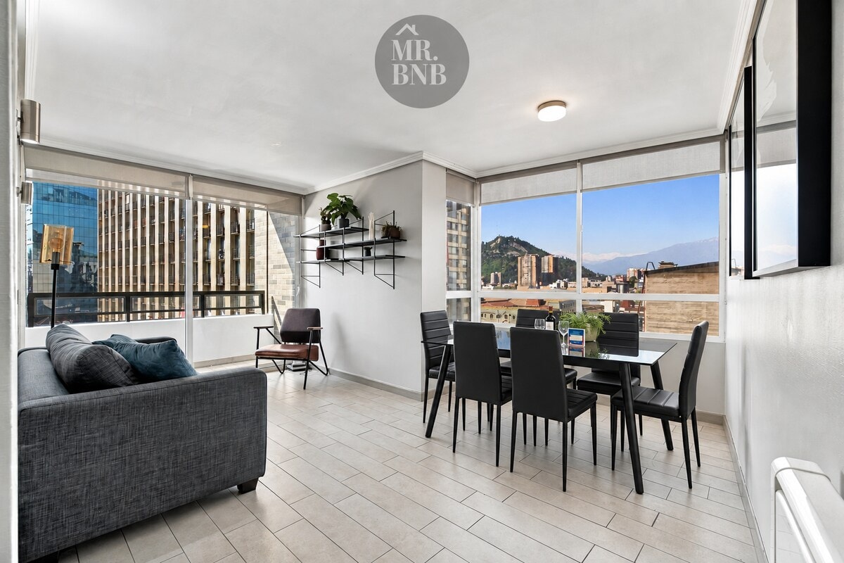 3BR for 8, 10th floor, 2 balconies, Downtown