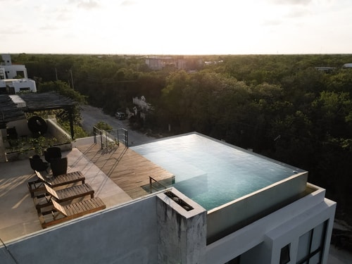 Private 17 BR House, 34 Pax,  Rooftop + Pool