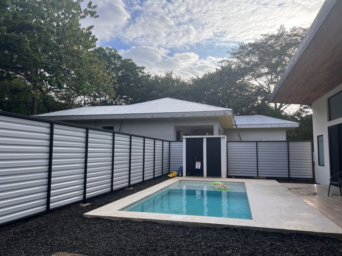 Tamarindo2 bedrooms / 2 bathrooms private pool gallery image 3