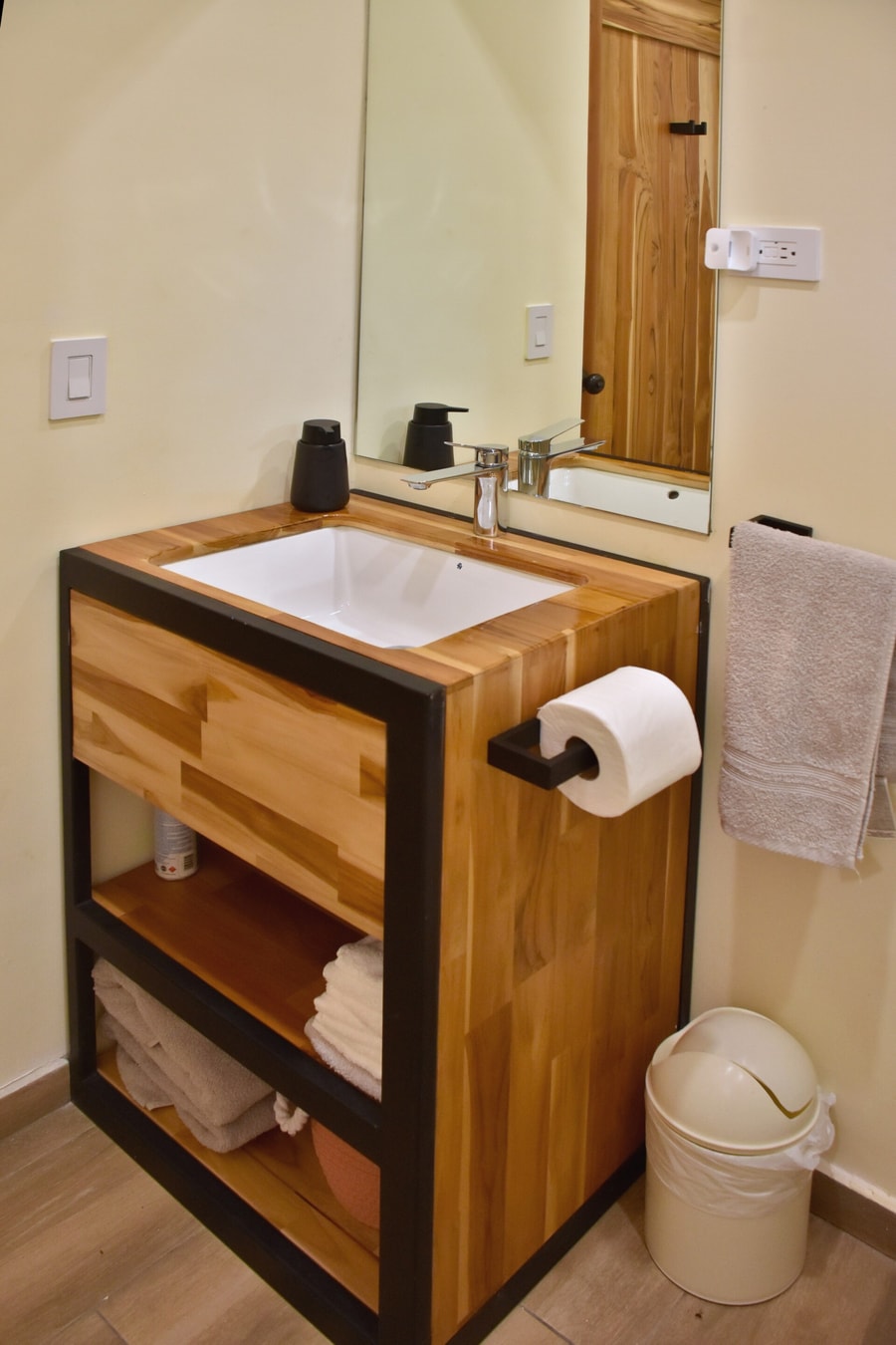 Tamarindo2 bedrooms / 2 bathrooms private pool gallery image 13
